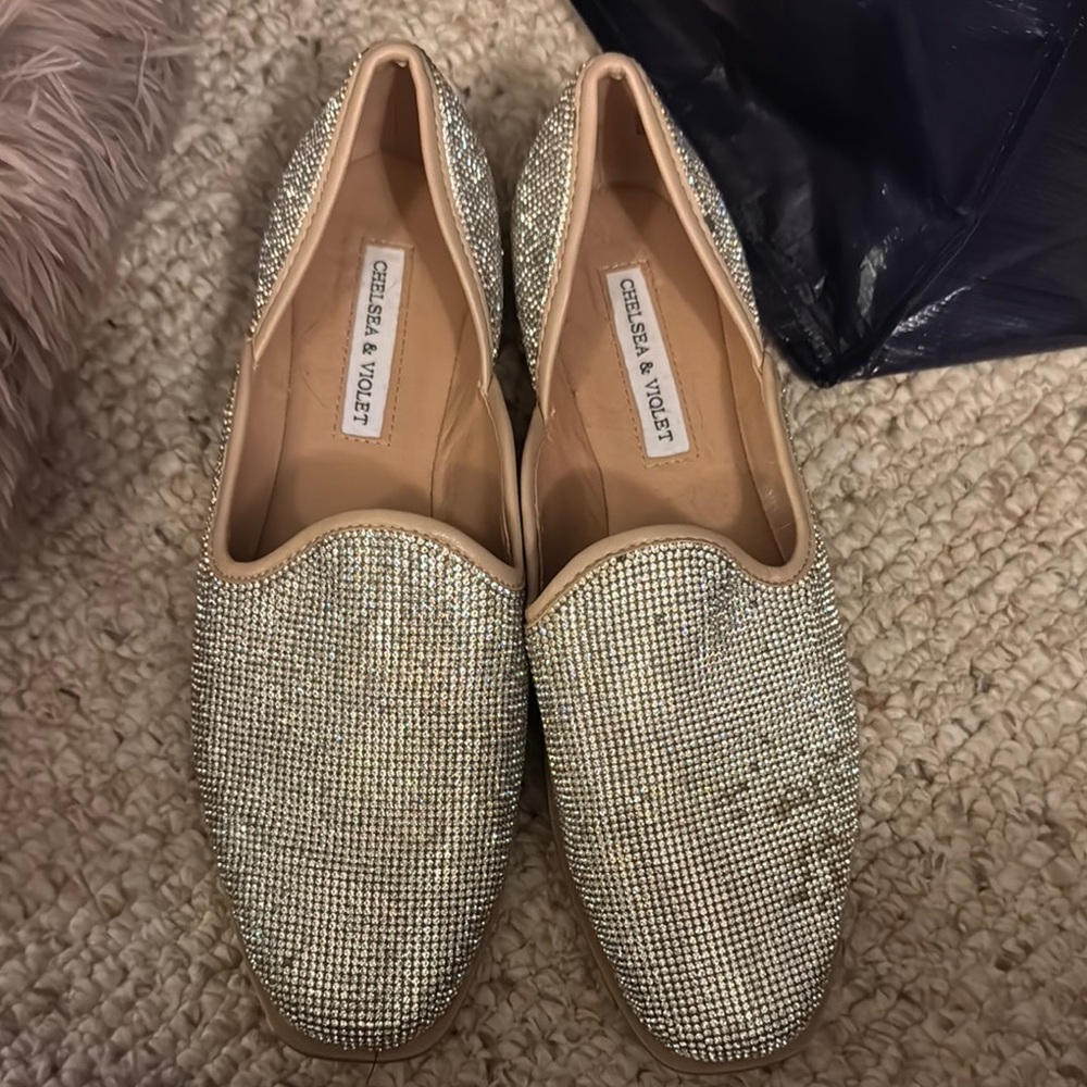 Chelsea & Violet Silver Women's Shoes